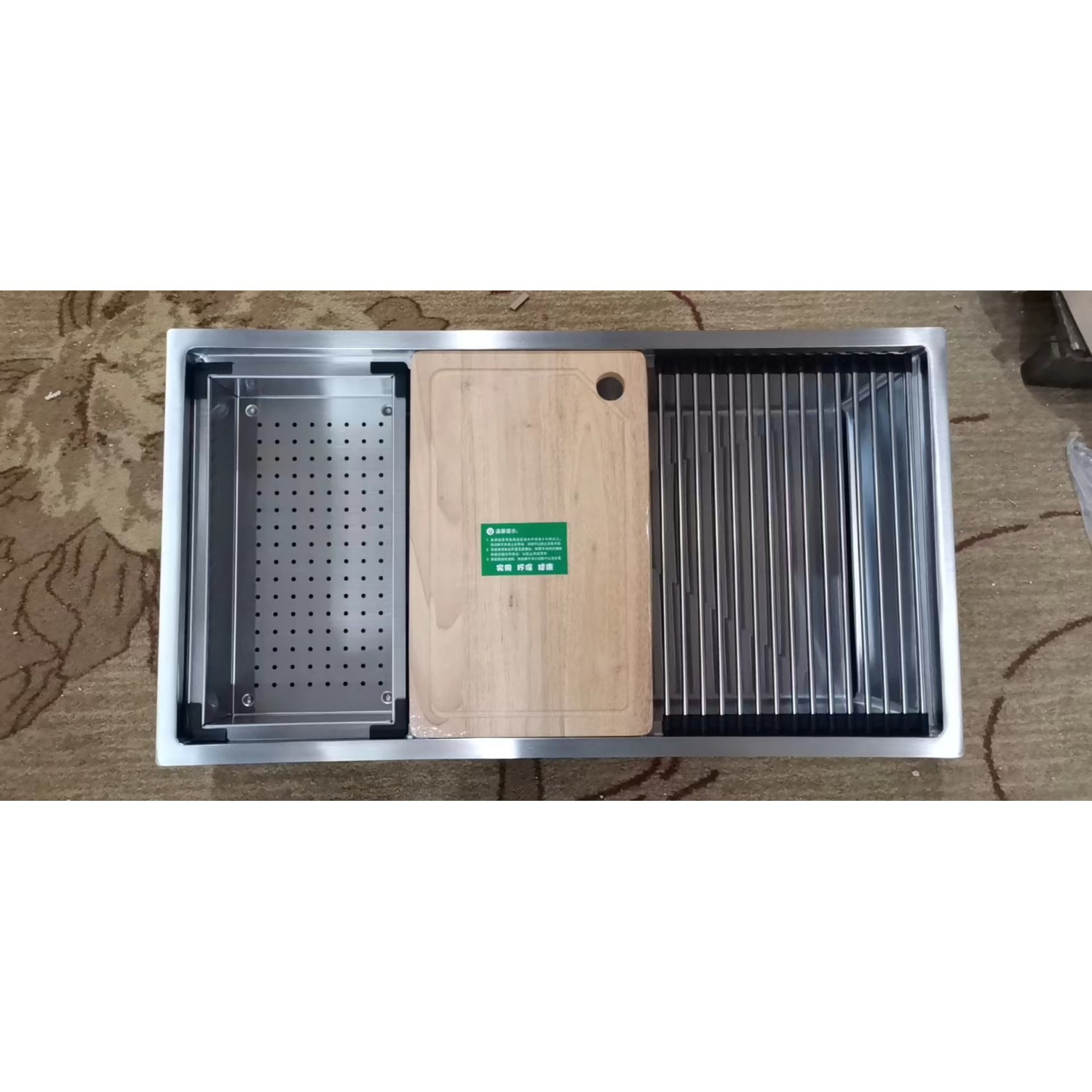 Khay inox, lưới cuộn inox, thớt gỗ sồi mỹ